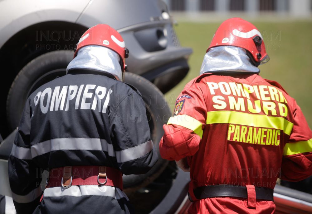 Două persoane au decedat şi un copil e grav rănit, în urma unui accident la Găeşti