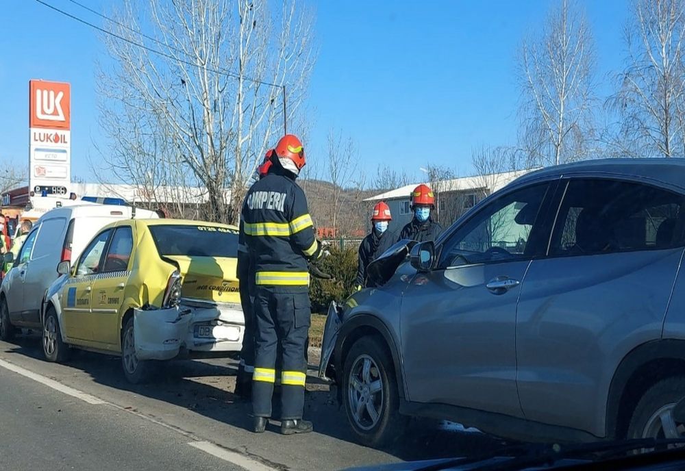 Accident în lanț pe DN 71, la Aninoasa