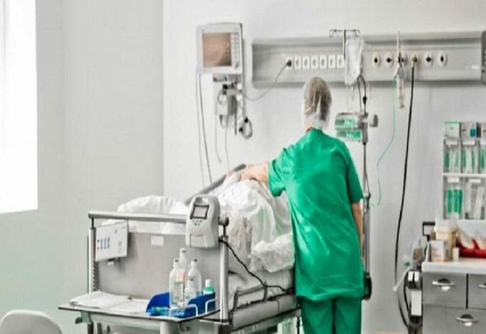 Crește numărul de cazuri Covid-19 din România. Arafat: Sper să nu se ajungă la carantină