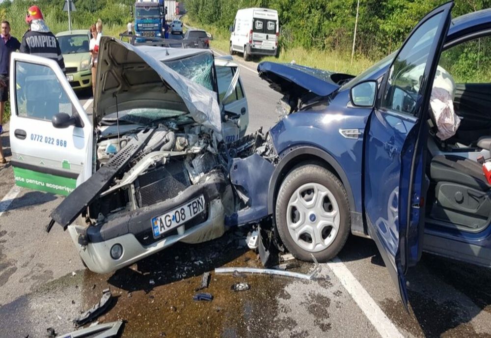 Dâmbovița. Două persoane rănite în urma unui accident pe DN 72