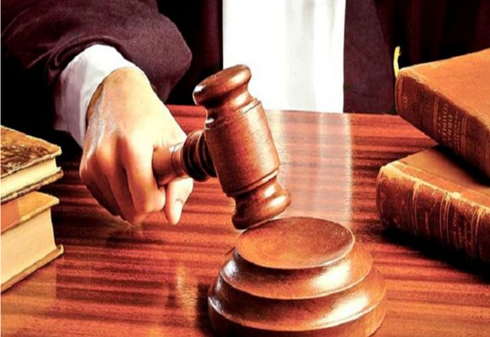 Dâmbovița. Control judiciar pentru medicul care a eliberat adeverințe de vaccinare anti-COVID