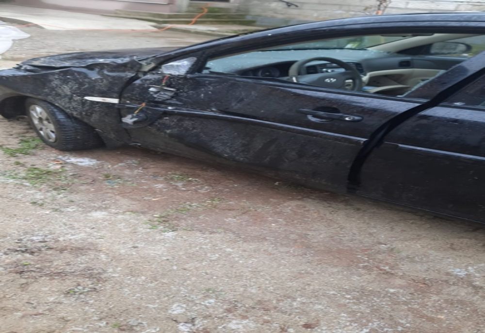 Doi bărbați au fost reținuți, după ce au agresat un polițist, la Băleni, în urma unui incident auto