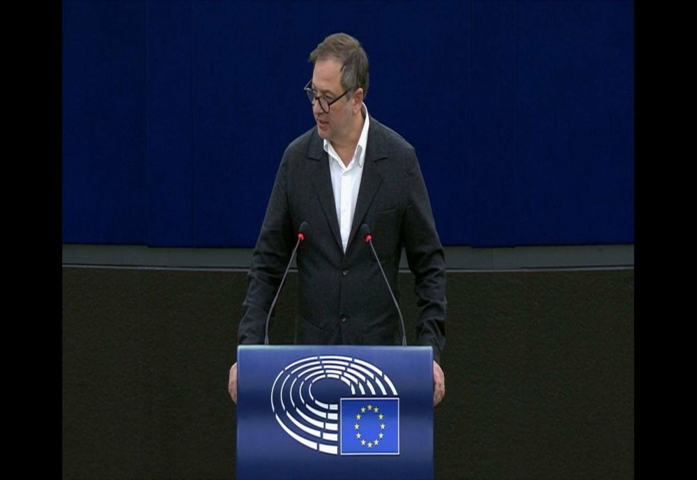 Dan Motreanu: "Agenția Europeană a Medicamentului a recomandat autorizarea unui nou vaccin anti-Covid-19"