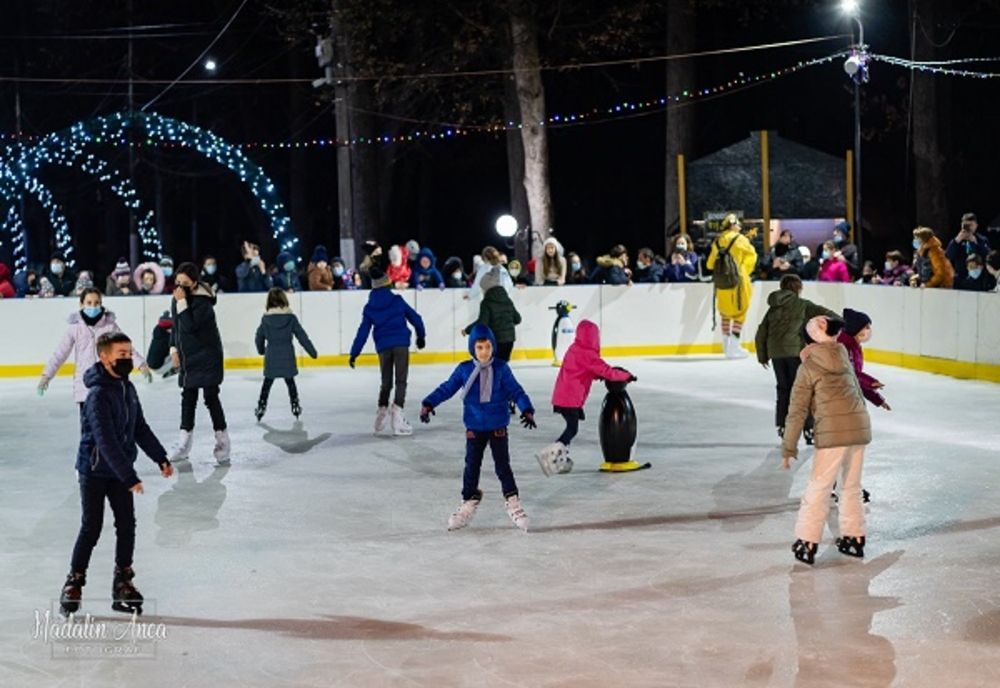 Dâmbovita: Patinoar artificial, inaugurat la Pucioasa