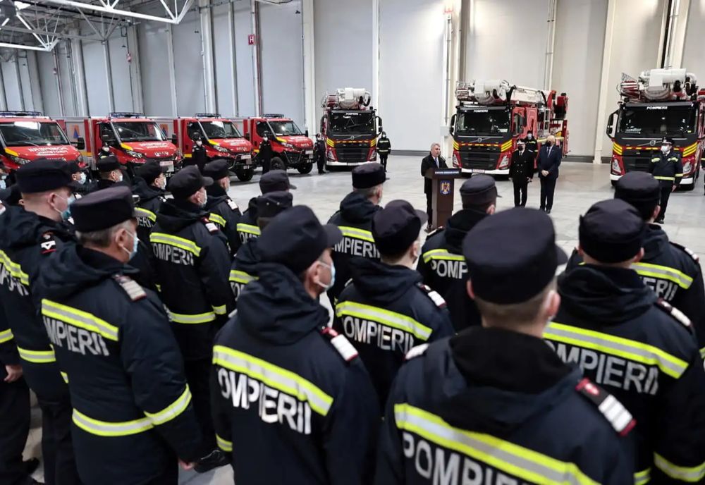 IGSU: 12 autospeciale pirotehnice și a 6 autoplatforme pentru salvare de la înălțime   