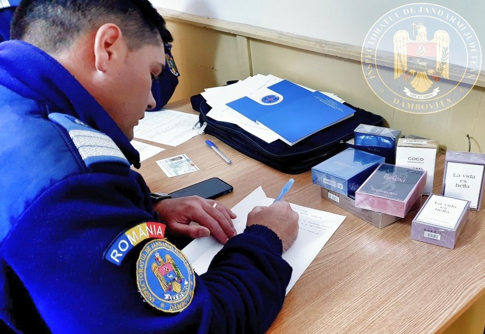 Târgoviște – Parfumuri contrafăcute, vândute la colț de stradă