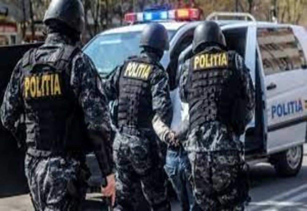 Percheziţii în Prahova şi Dâmboviţa la mai multe persoane bănuite de contrabandă cu țigări