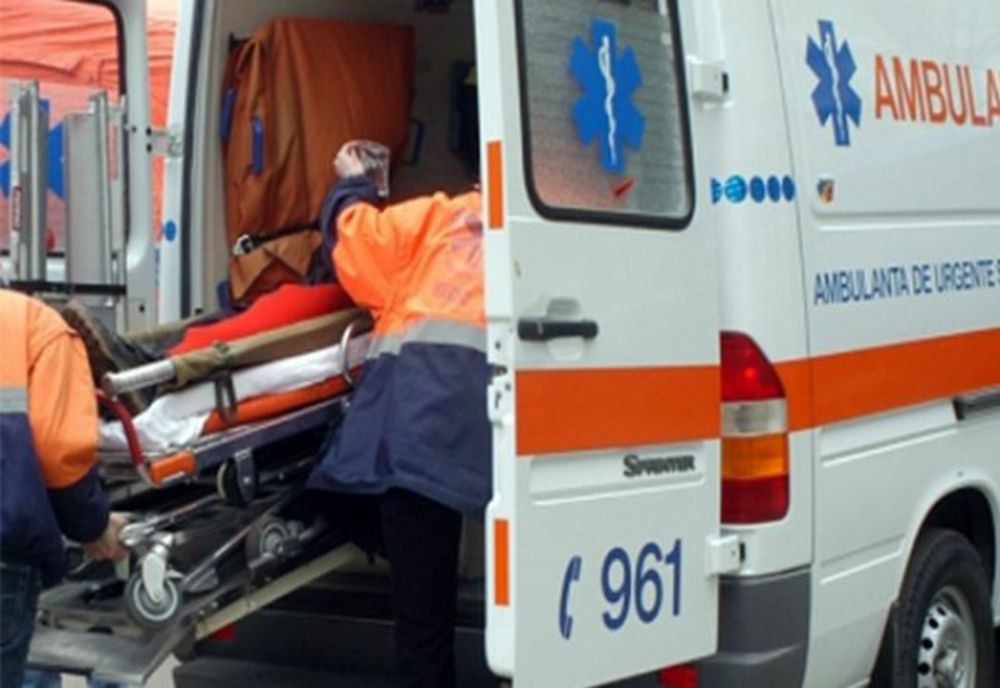 Dâmbovița: Accident rutier cu 4 răniți, între care 2 copii. Victimele, transportate la spital
