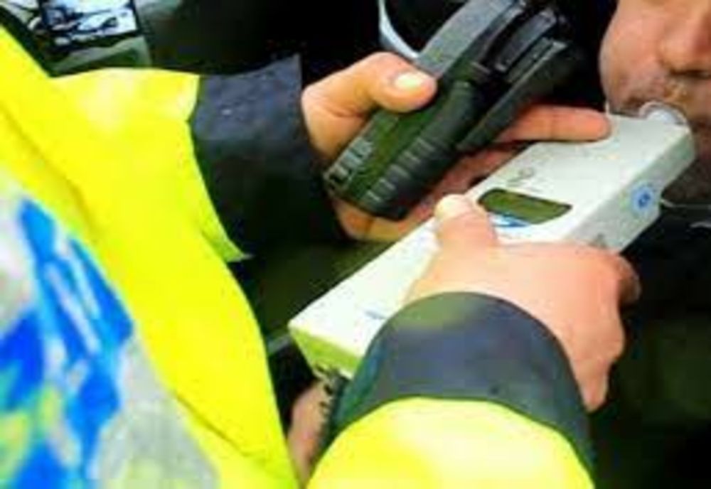 Dâmboviţa. Accident rutier în Târgovişte. Unul dintre şoferi depistat cu o alcoolemie de 1.40mg/l alcool pur în aerul expirat