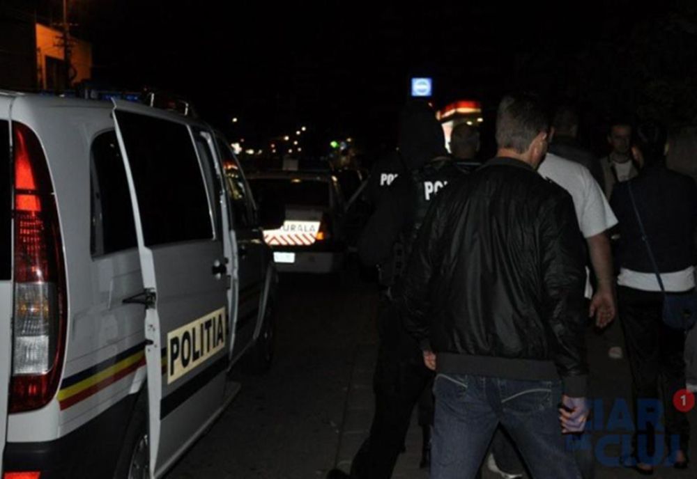 Bătaie cruntă într-o localitate din Dâmboviţa. Patru persoane au ajuns la spital