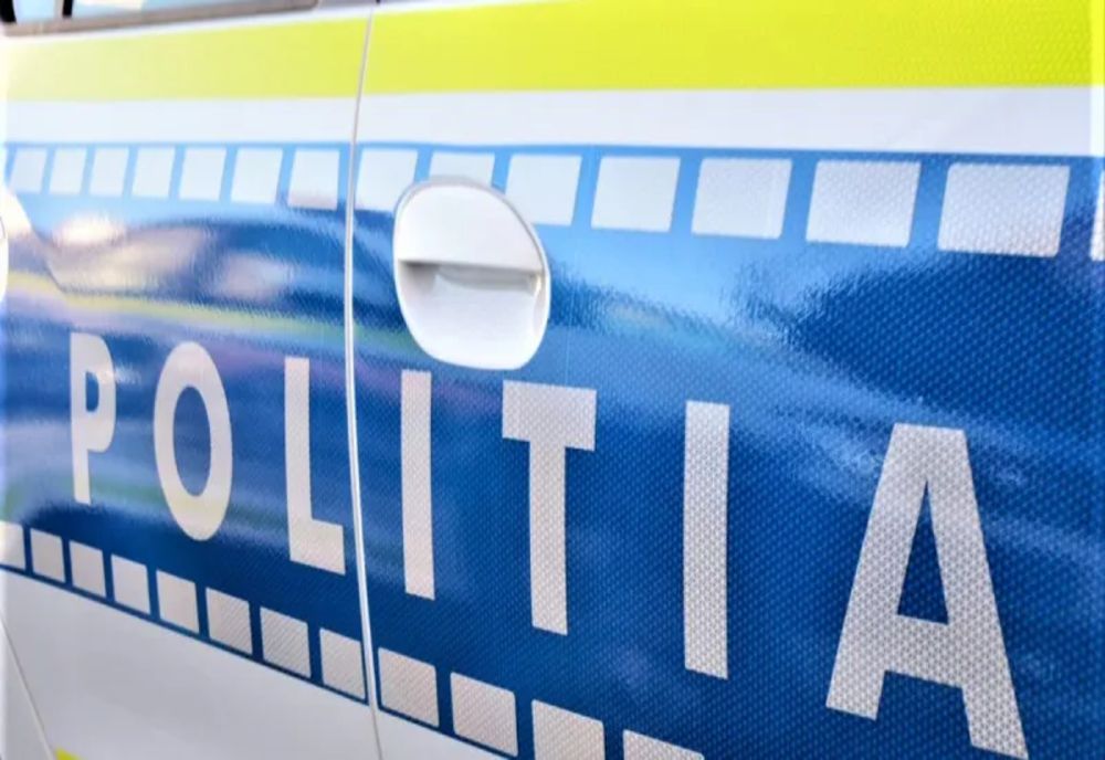 Dâmboviţa. Peste 200 de amenzi şi 6 permise reţinute de poliţişti în urma unor razii 