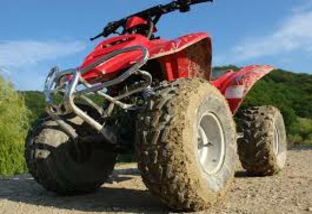 Un bărbat s-a răsturnat cu ATV-ul în zona Padina, în munţii Bucegi