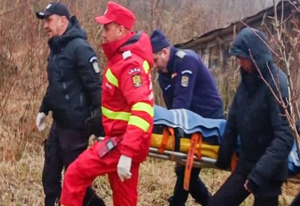 Dâmboviţa. Un bărbat de 52 de ani, dat dispărut a fost găsit în șoc hipotermic și cu arsuri pe mâni și picioare