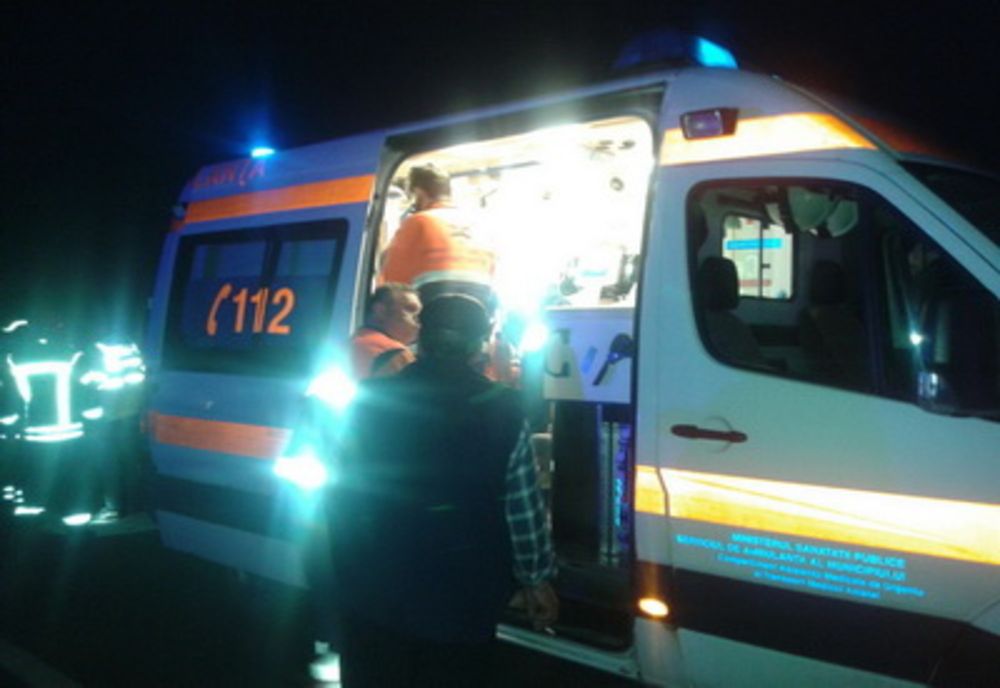 Dâmboviţa. Accident rutier la Vişina, în ziua de Crăciun! O femeie de 30 de ani a fost găsită inconștientă!