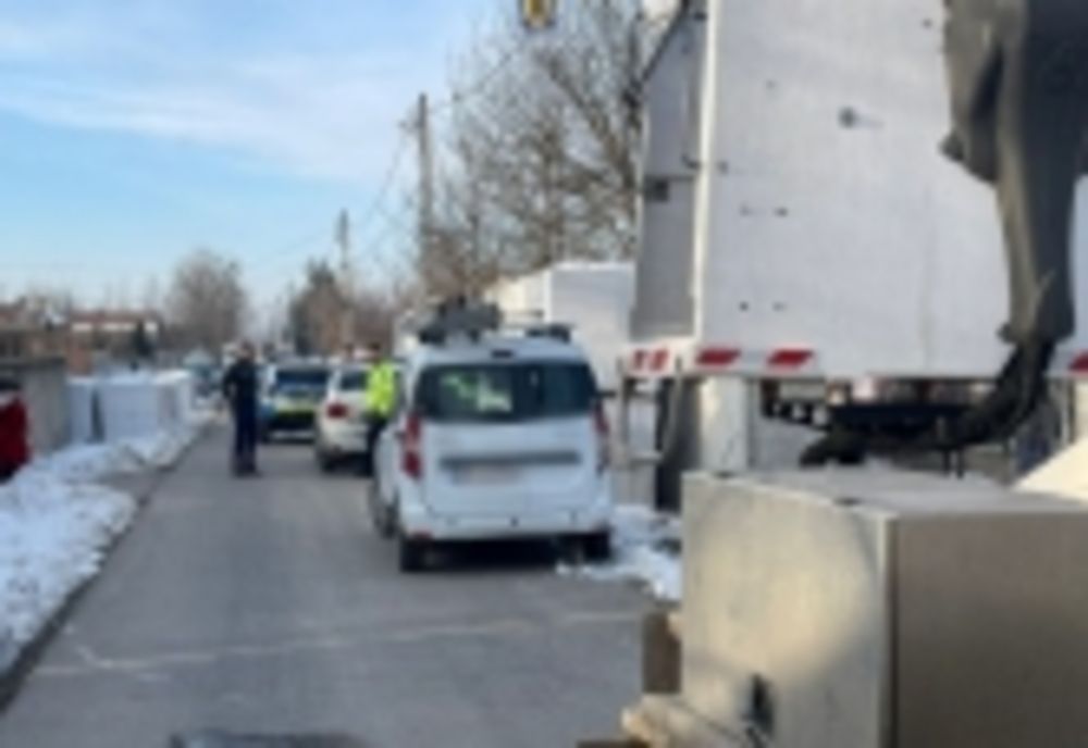 Dâmboviţa. Verificări privind racordarea ilegală la rețeaua de distribuție a energiei electrice