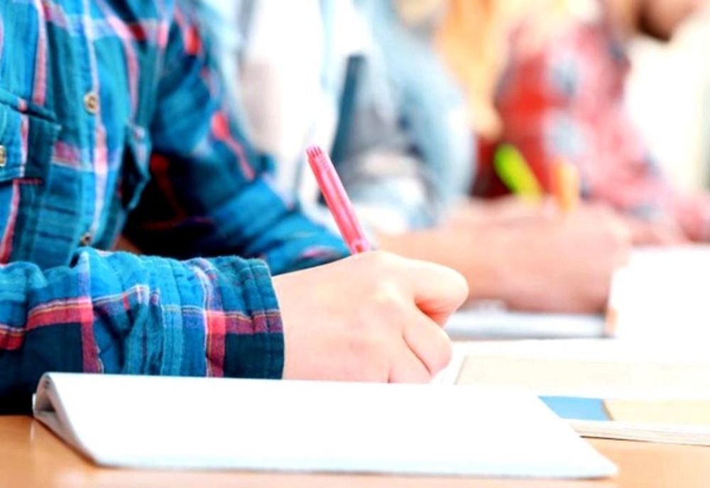 În Dâmbovița, rezultate mai slabe la simularea Evaluării Naționale față de anul trecut