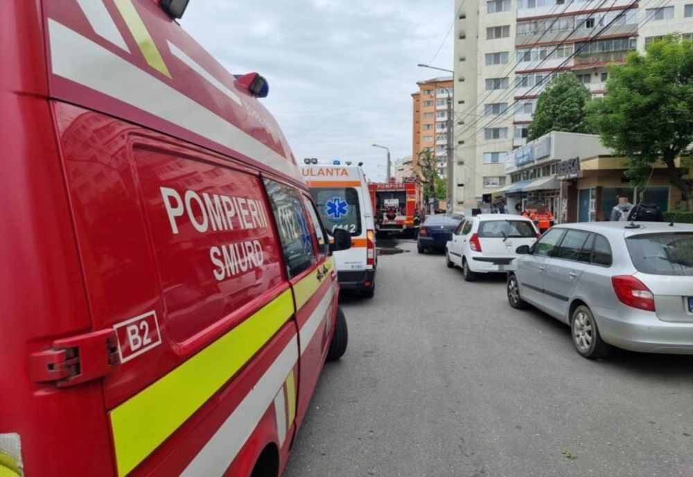 Dâmboviţa. Balconul unui apartament din Târgoviște, cuprins de flăcări