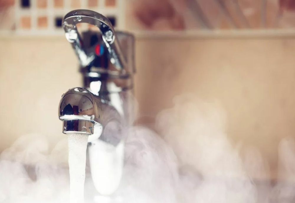 DESPĂGUBIRI PENTRU ASOCIAȚIILE DE PROPRIETARI, CÂND SE SISTEAZĂ APA CALDĂ ȘI CĂLDURA