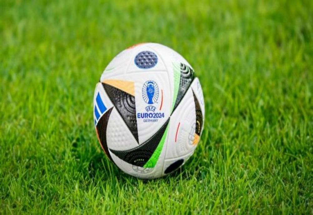 PRIMA FINALISTĂ A CAMPIONATULUI EUROPEAN DE FOTBAL SE DECIDE ÎN MECIUL SPANIA - FRANȚA