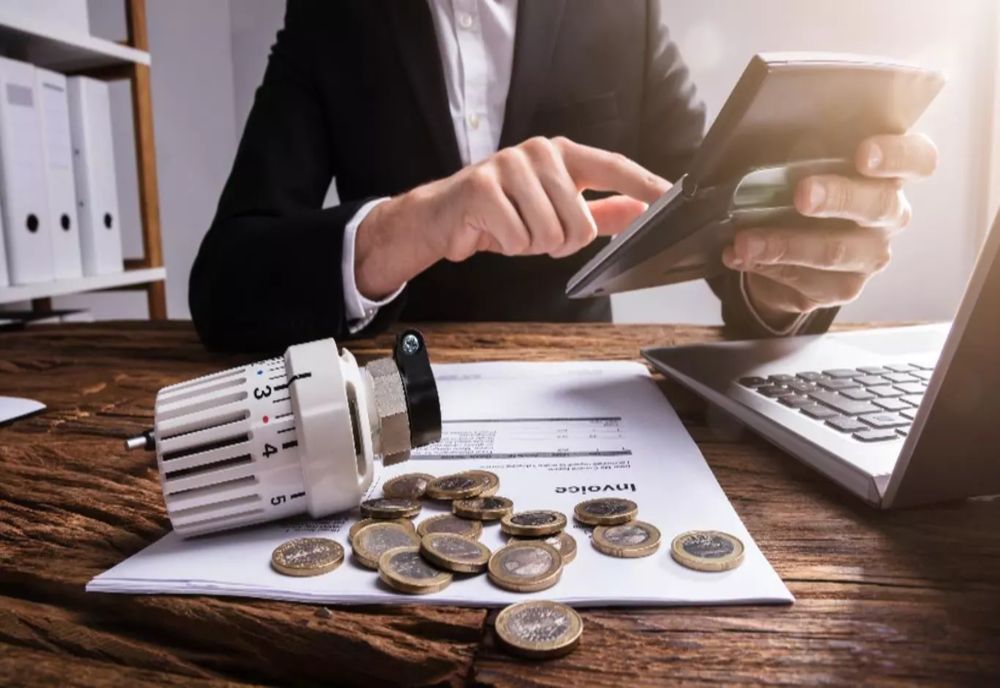 TICHETE DE ENERGIE 2025: CUM OBȚII AJUTORUL FINANCIAR PENTRU PLATA FACTURILOR LA CURENT