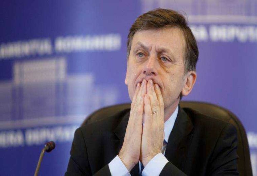 OFICIAL: PNL STRÂNGE SEMNĂTURI DOAR PENTRU CRIN ANTONESCU