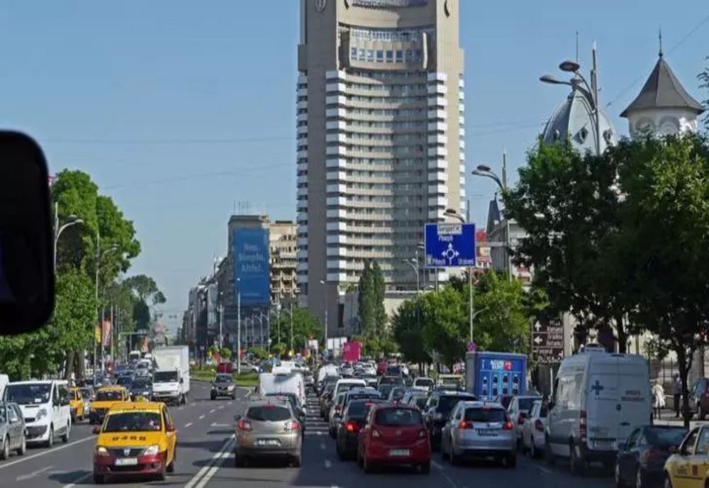 PRIMĂRIA CAPITALEI INVESTEȘTE PESTE 447 DE MILIOANE DE LEI ÎN REPARAȚIA STRĂZILOR ȘI TROTUARELOR DIN BUCUREȘTI