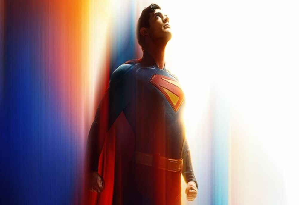 UN NOU SUPERMAN AJUNGE PE MARILE ECRANE