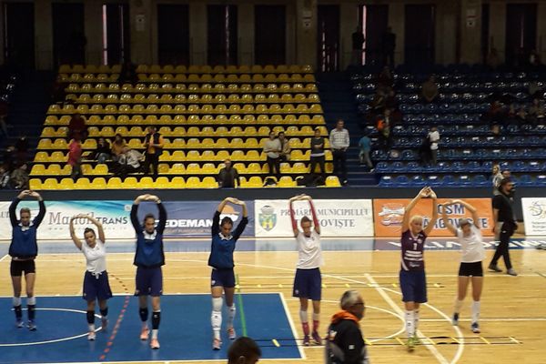 Debut cu înfrângere.Nicio supărare la club. CSM Tgv.- CSM Buc. 2-3 (22-25; 13-25; 25-13; 25-22; 10-15), la volei femin