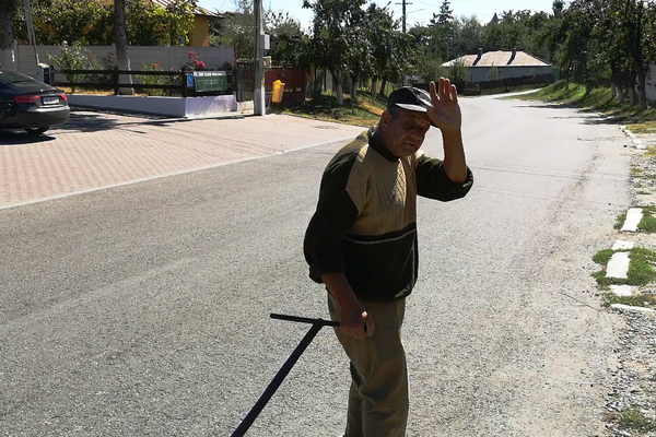 Românii nu înțeleg cu ce se mănâncă acest referendum. „Mai mare rușine, păcătuim pământul”