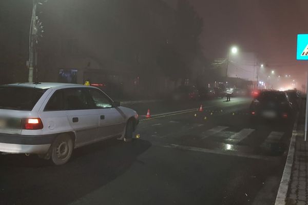 Spulberați pe trecerea de pietoni. Trei persoane au ajuns la spital, cu răni ușoare