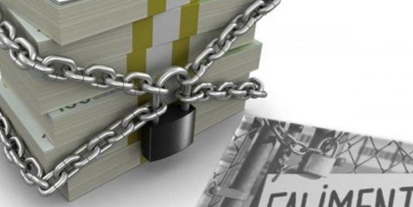 O treime din firmele înființate în 2018, în Dâmbovița, au fost radiate