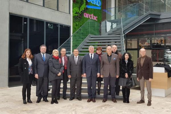 Studenții absolvenți ai UVT, sursă bună de angajare pentru Arctic