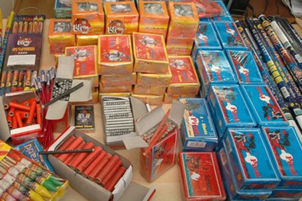 Ce n-au vândut au confiscat polițiștii