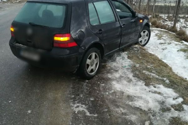 Un pieton, acroșat de un autoturism, a ajuns la spital