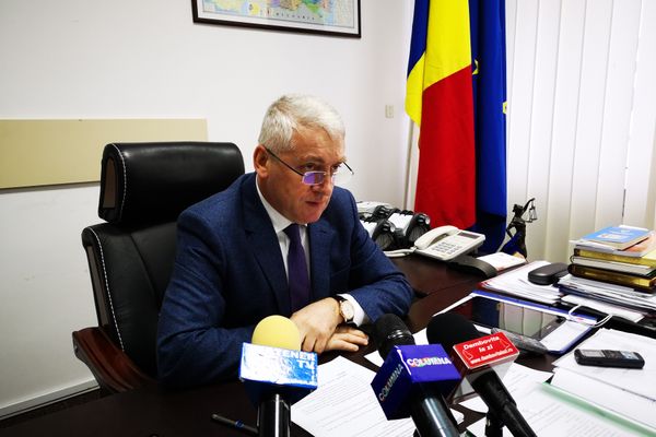 Adrian Țuțuianu se declară alături de primarii din Dâmbovița și propune „o alternativă la PSD"