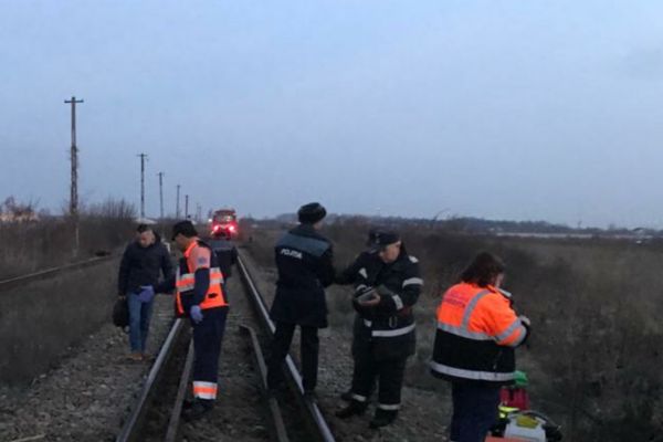 Accident mortal la Ghergani. Trenul a acroșat o persoană