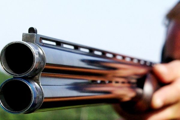 Bănuit de nerespectarea regimului armelor și al munițiilor, reținut de polițiști