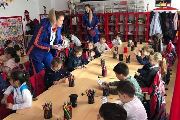 Campanie în școli pentru volei. CSM Târgoviște caută suporteri