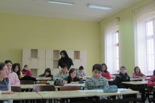 Mandat de arestare preventivă, pus în aplicare de polițiști