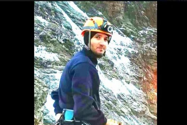 Un pompier, dispărut de o săptămâna în Munții Bucegi, căutat de salvamontiști