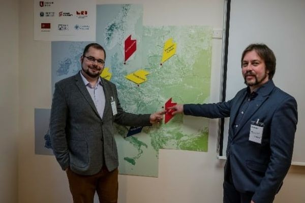 Turiști dâmbovițeni, ajutați de jandarmii montani