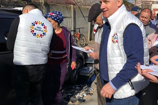 Adrian Țuțuianu anunță că va fi pe lista PRO România, la alegerile europarlamentare