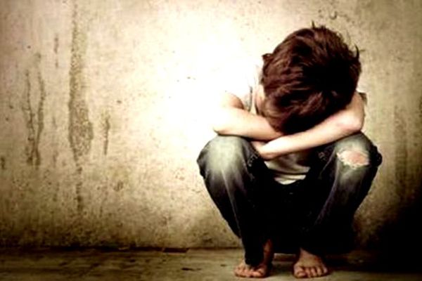 Coșmar de 8 martie pentru o mamă-copilul său, de cinci ani, agresat sexual de unchi