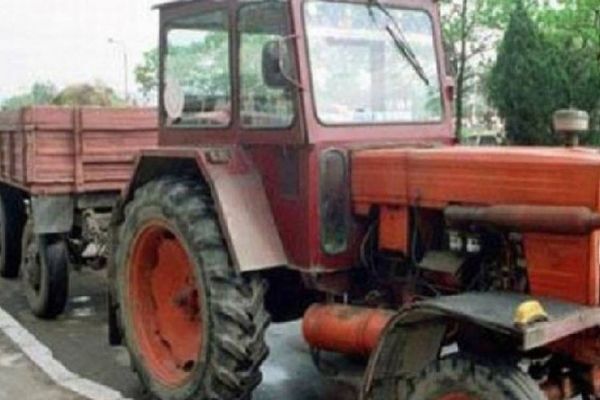 Un șofer de tractor, neglijent, s-a ales cu dosar penal