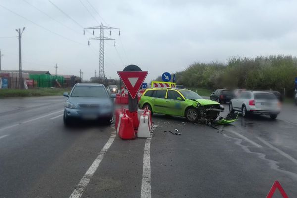 O persoană a fost rănită, în urma unei coliziuni auto, pe DN 7
