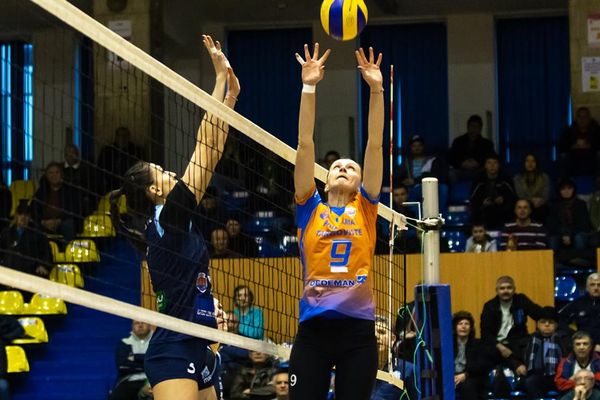 Volei feminin: Înfrângere categorică!  CSM Târgoviște - Alba Blaj 0-3