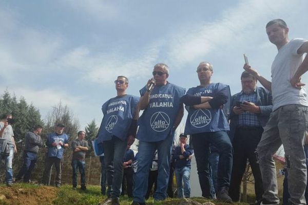 Grevă la Electroaparataj Târgoviște. Sindicaliștii sunt nemulțumiți de salarii