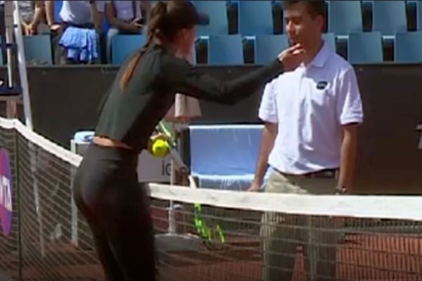 Sorana Cîrstea pierde la Istanbul și riscă o amendă pentru că a bruscat arbitrul