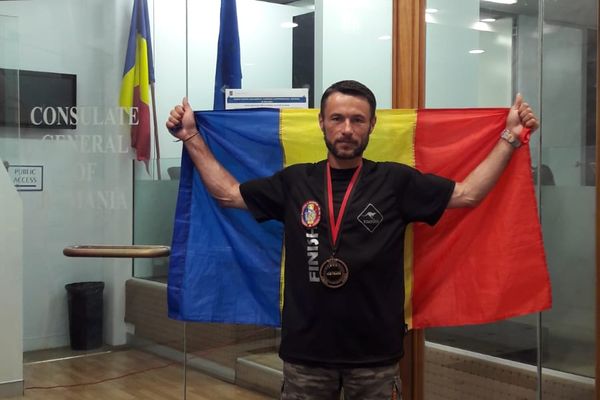 Două persoane rănite în urma unei coliziuni între un autoturism și o căruță