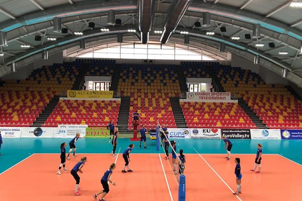 Volei feminin| CSM Târgoviște câștigă cu Lugoj și se califică în finala Cupei României